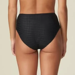 Avero Maxi, Black
