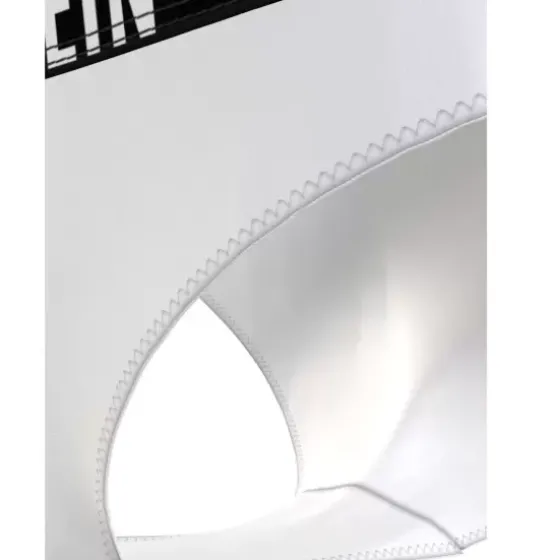 Classic Tai Trusse, White