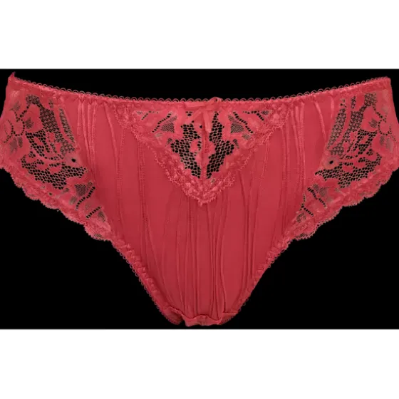 Dorrit Tai, Garnet Red