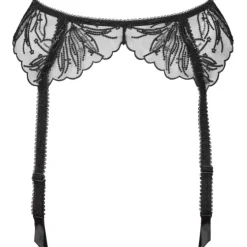 Emily Hofteholder, Black