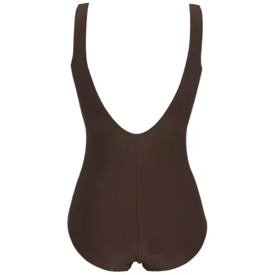 Jennifer Badedragt, Chocolate