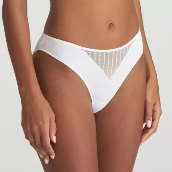 Jhana Tai, White