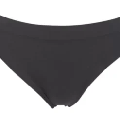 Lucia Tai, Black