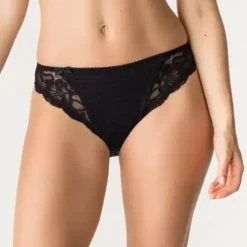 Madison Tai, Black
