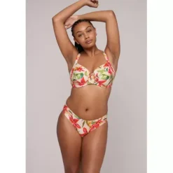 Tanzania Bikini Tai, Calm Tropics